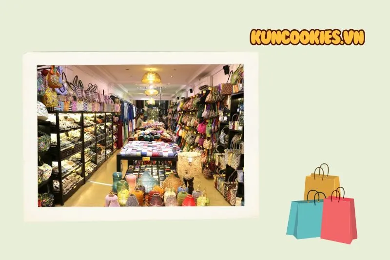 Cửa Hàng Quà Lưu Niệm Vinh Sâm